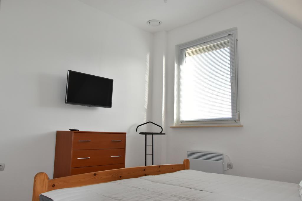 CSEVI Apartmanház Mezőkövesd Esterno foto