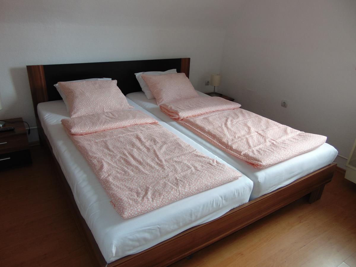 CSEVI Apartmanház Mezőkövesd Esterno foto
